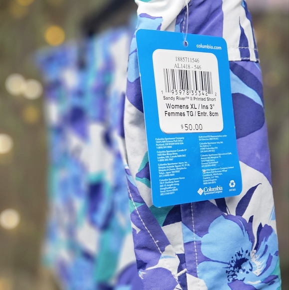 Women's Columbia Shorts - Picture 5 of 8